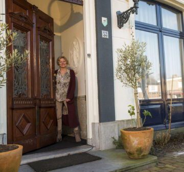 {{brizy_dc_image_alt imageSrc=